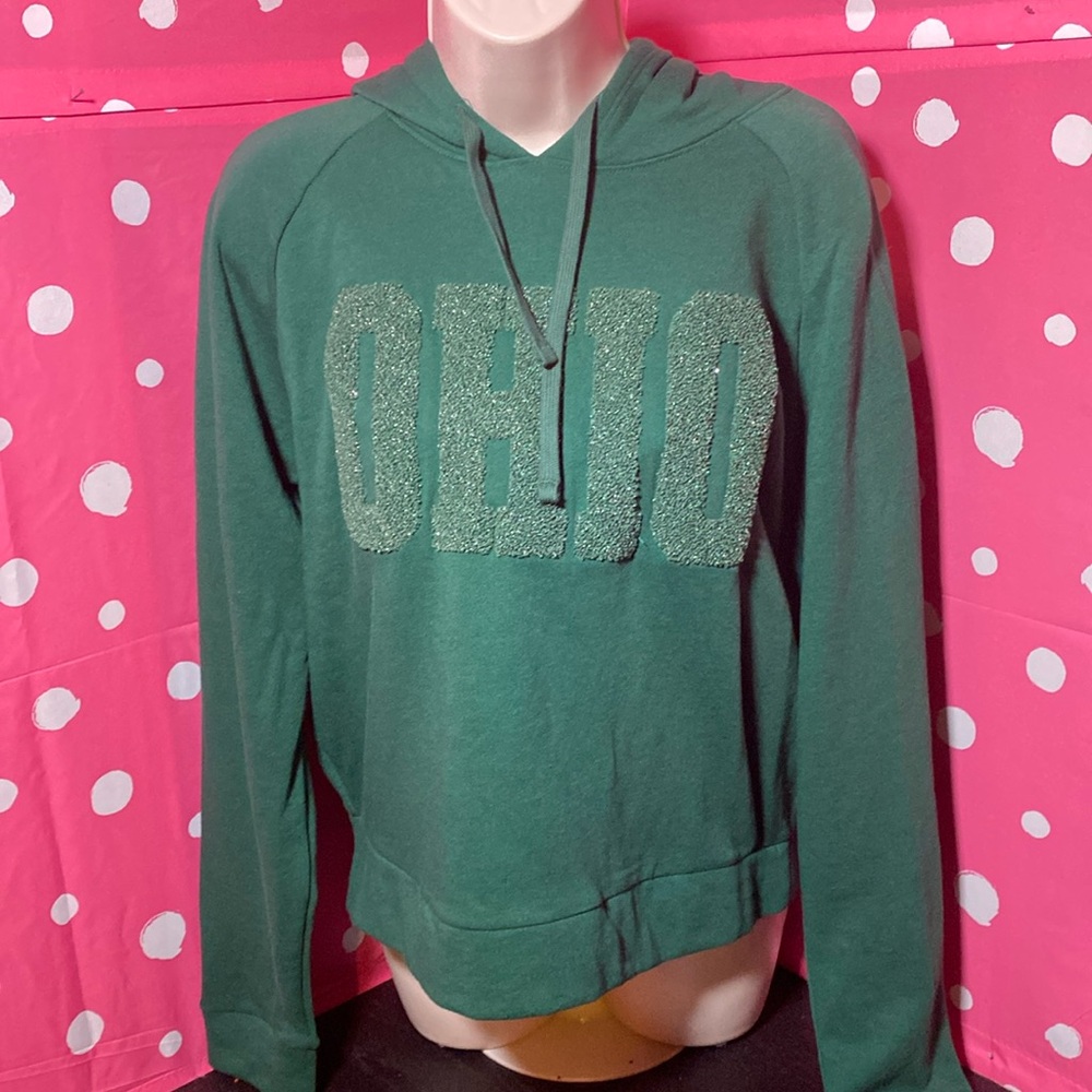 NWT M VS PINK Ohio University Bobcats hooded sweatshirt
